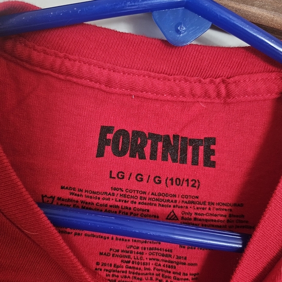 Set of 2 2016 FORTNITE shirts size: 10-12 - Picture 3 of 7